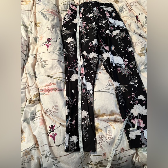 Blackmilk Koson Cockatoos Cuffed Pants - Picture 6 of 6